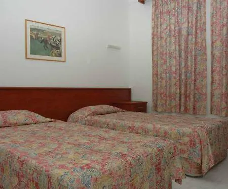 The S Aparts & Hotel 3*