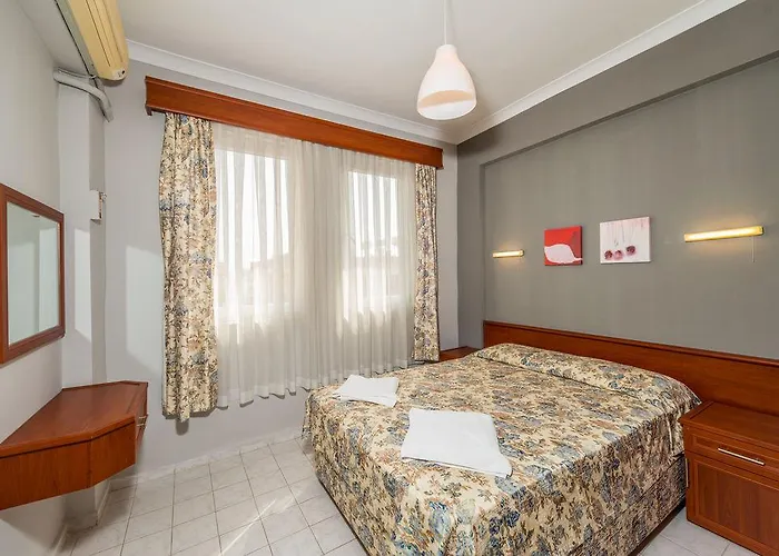 The S Aparts & אלאניה